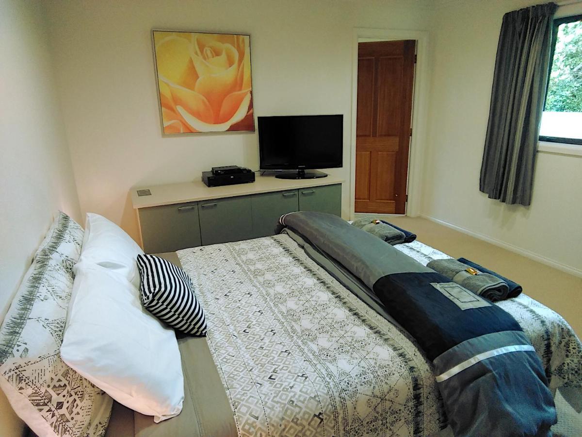 Golden Caves Bed&Breakfast Takaka Exterior foto